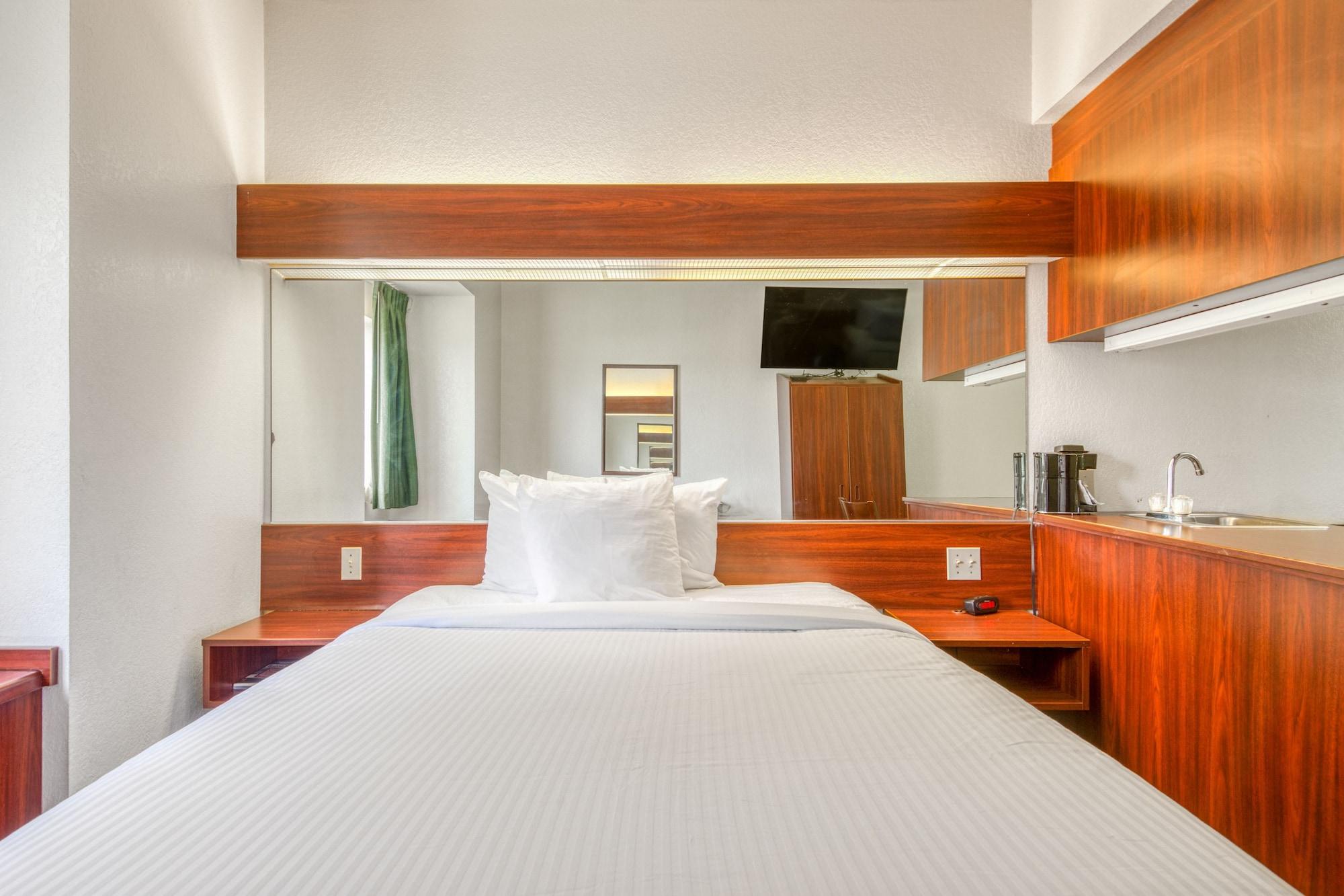 Trident Inn & Suites, Baton Rouge (Adults Only) Prairieville Экстерьер фото