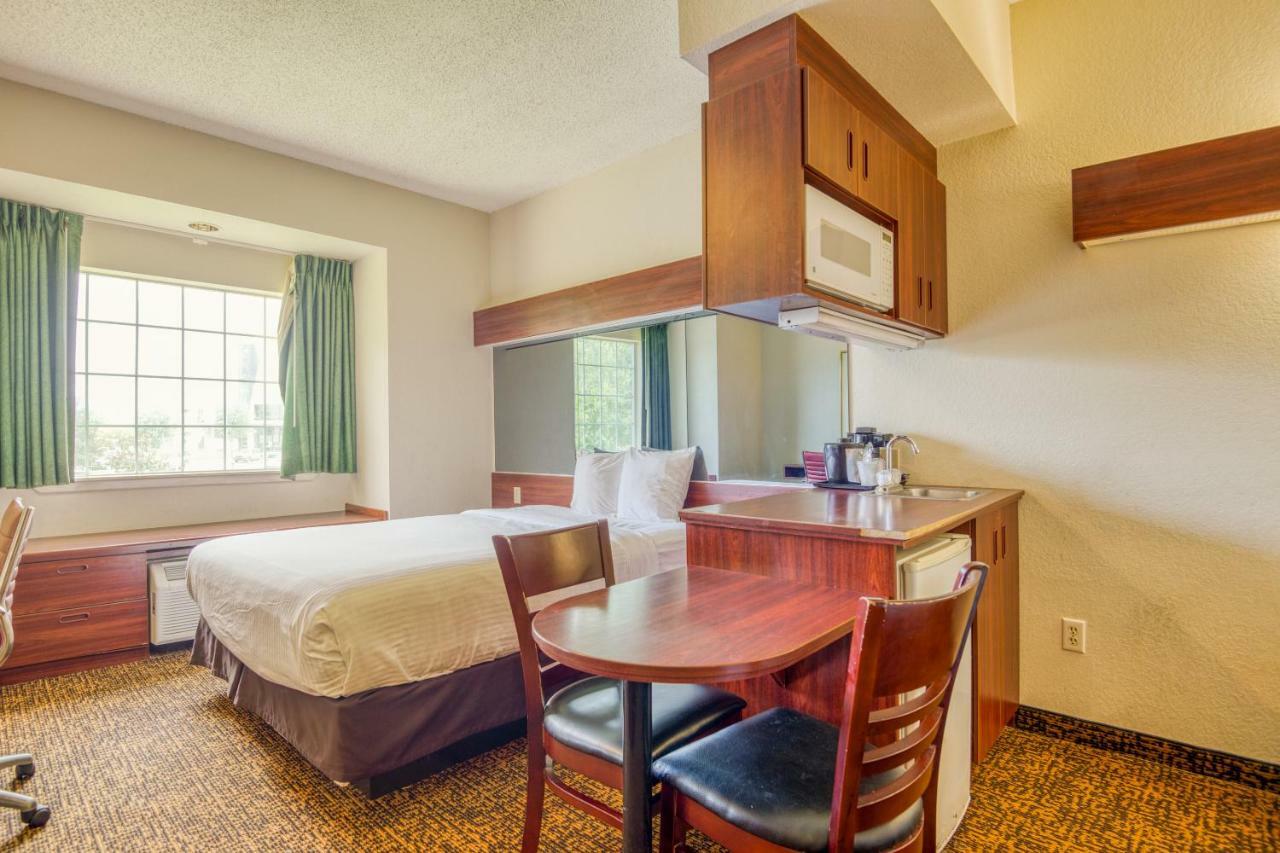 Trident Inn & Suites, Baton Rouge (Adults Only) Prairieville Экстерьер фото
